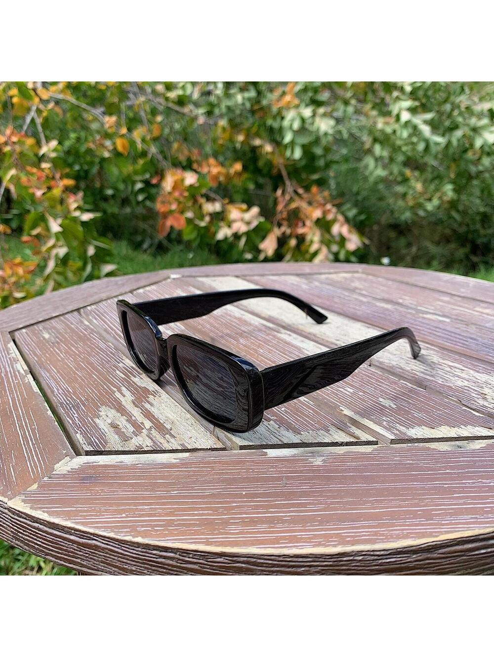 Black sunglasses. UVA UVB protection - Picture 3 of 5